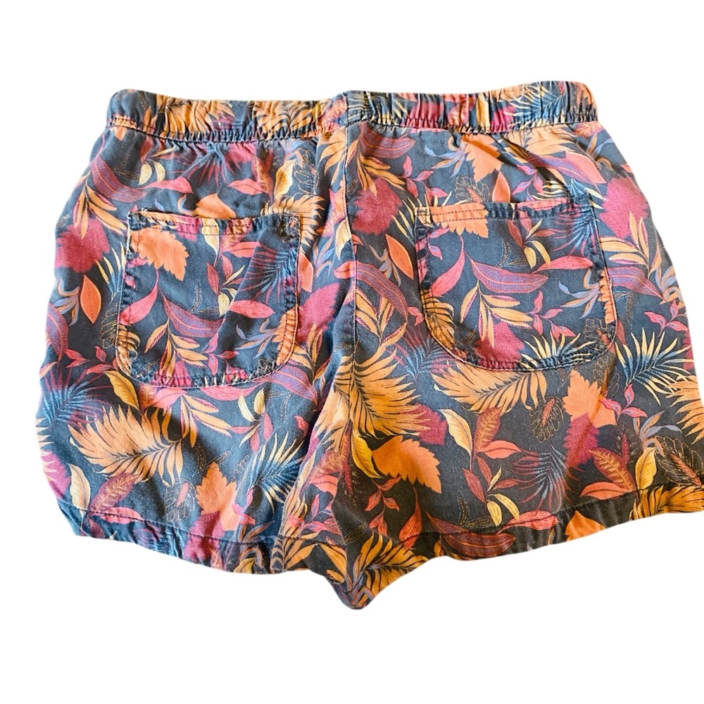 Nicole Miller Lyocell Tropical Floral Shorts - Picture 2 of 3